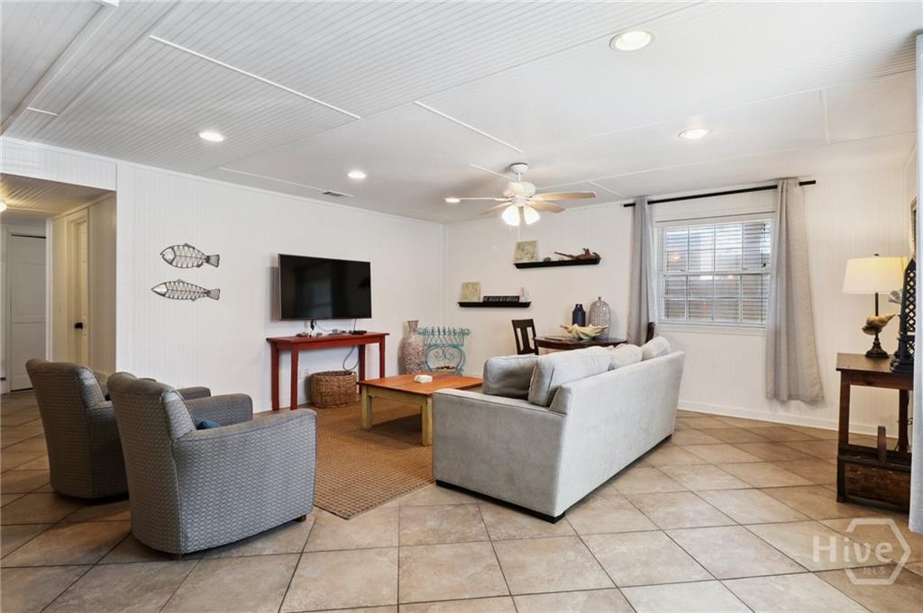 TYBEE ISLAND, Georgia, 31328, United States, 7 Bedrooms Bedrooms, ,4 BathroomsBathrooms,Residential,For Sale,1982707