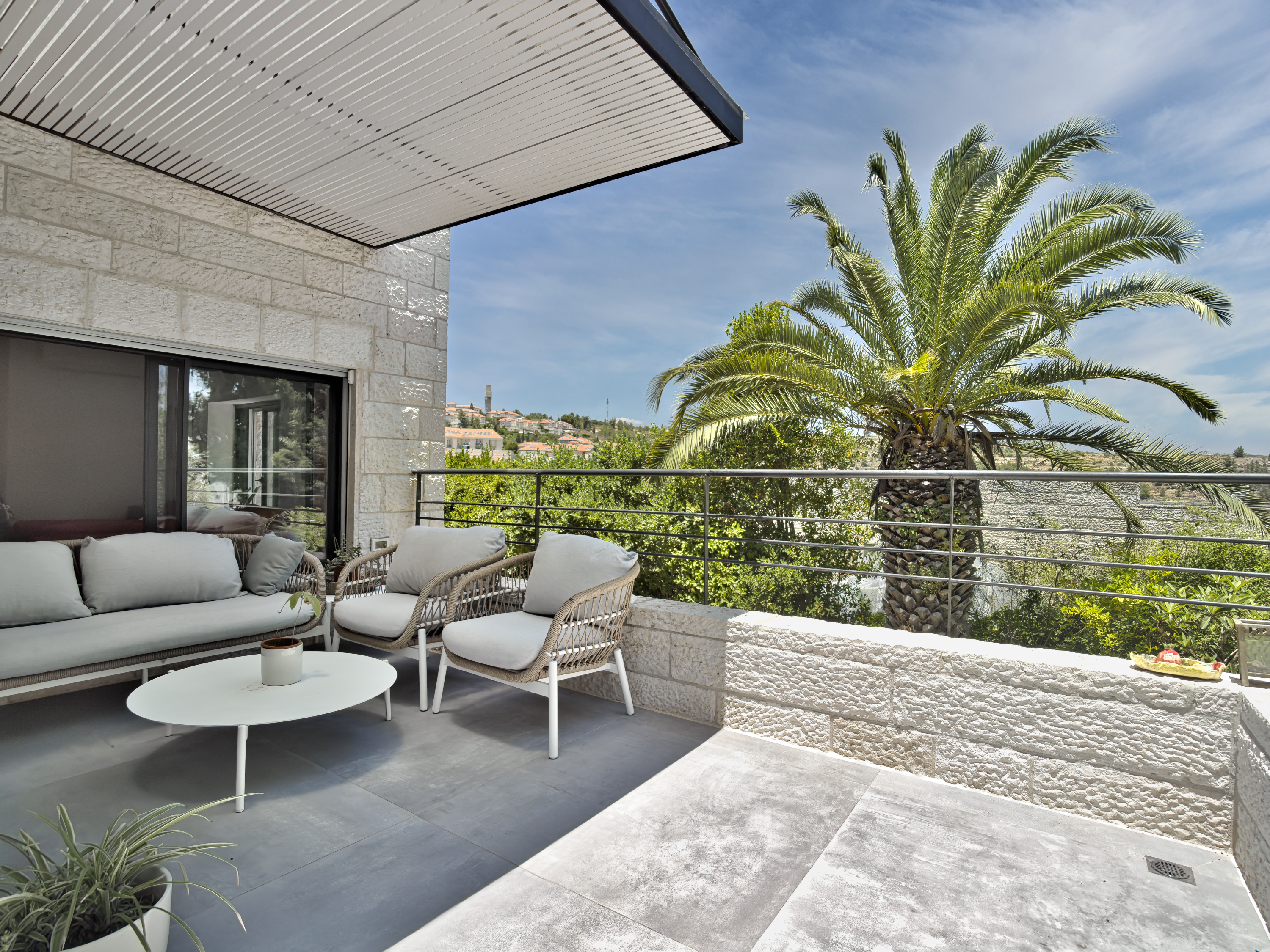  Elegant Private Home Surrounded by Lush Gardens in the Heart of Mevaseret Zion - 物件實景