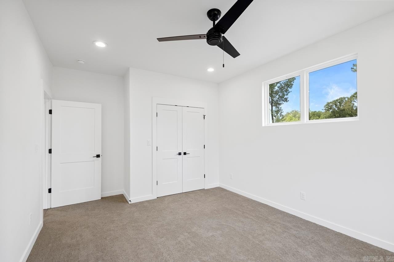 Bryant, Arkansas, 72022, United States, 5 Bedrooms Bedrooms, ,5 BathroomsBathrooms,Residential,For Sale,1978792