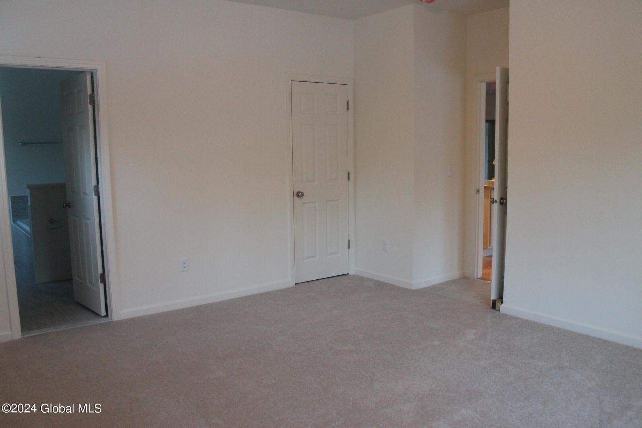 Mechanicville, New York, 12118, United States, 3 Bedrooms Bedrooms, ,2 BathroomsBathrooms,Residential,For Sale,1807172