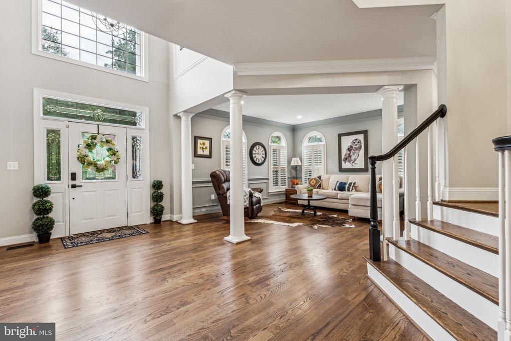 Manassas, Virginia, 20112, United States, 5 Bedrooms Bedrooms, ,5 BathroomsBathrooms,Residential,For Sale,1825143