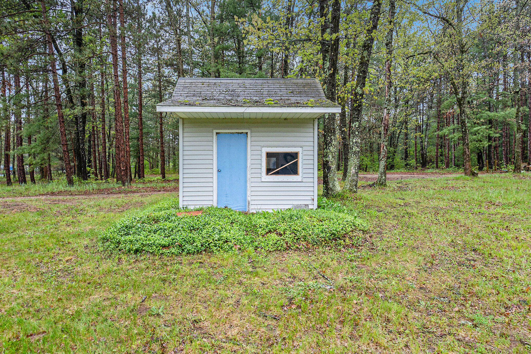 White Cloud, Michigan, 49349, United States, 5 Bedrooms Bedrooms, ,4 BathroomsBathrooms,Residential,For Sale,1807044