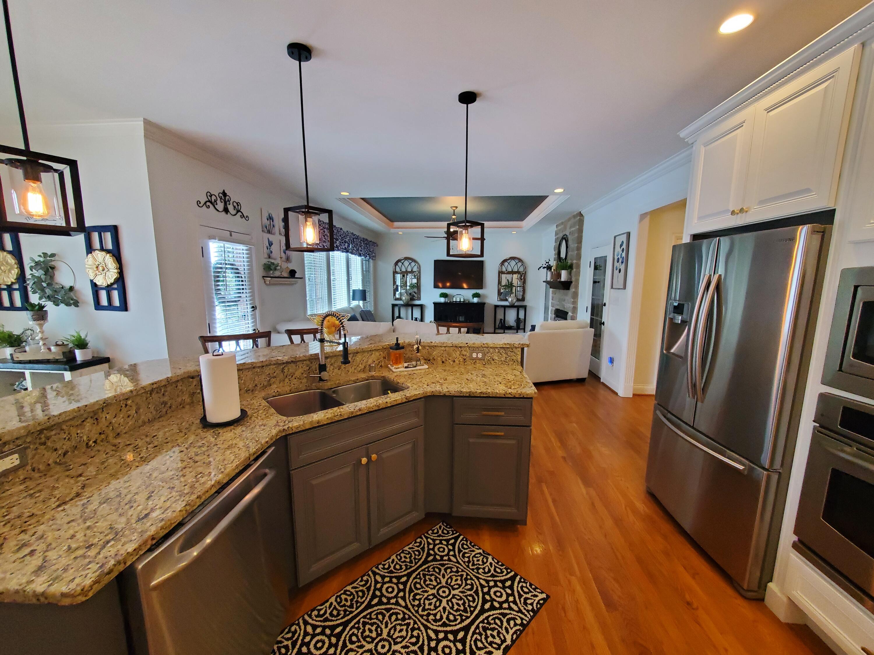 Lexington, Kentucky, 40509, United States, 6 Bedrooms Bedrooms, ,4 BathroomsBathrooms,Residential,For Sale,1785062