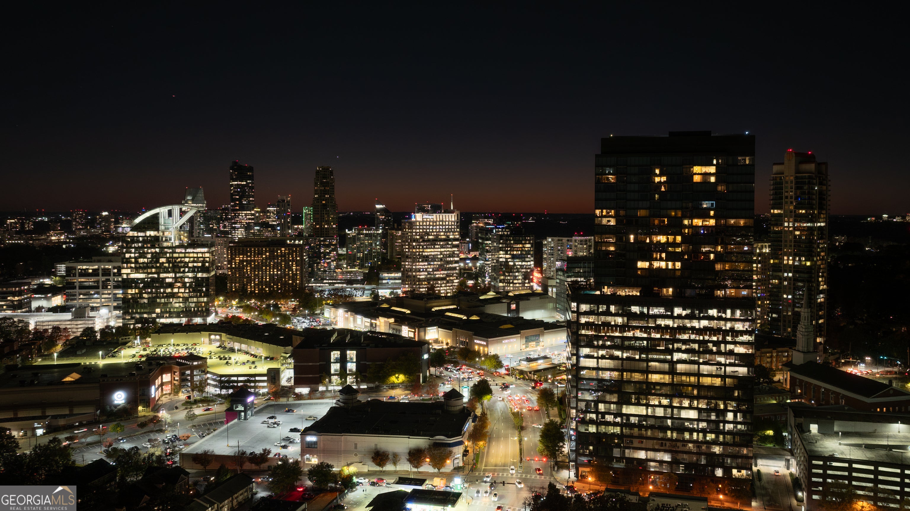 Atlanta, Georgia, 30326, United States, 3 Bedrooms Bedrooms, ,4 BathroomsBathrooms,Residential,For Sale,1858951
