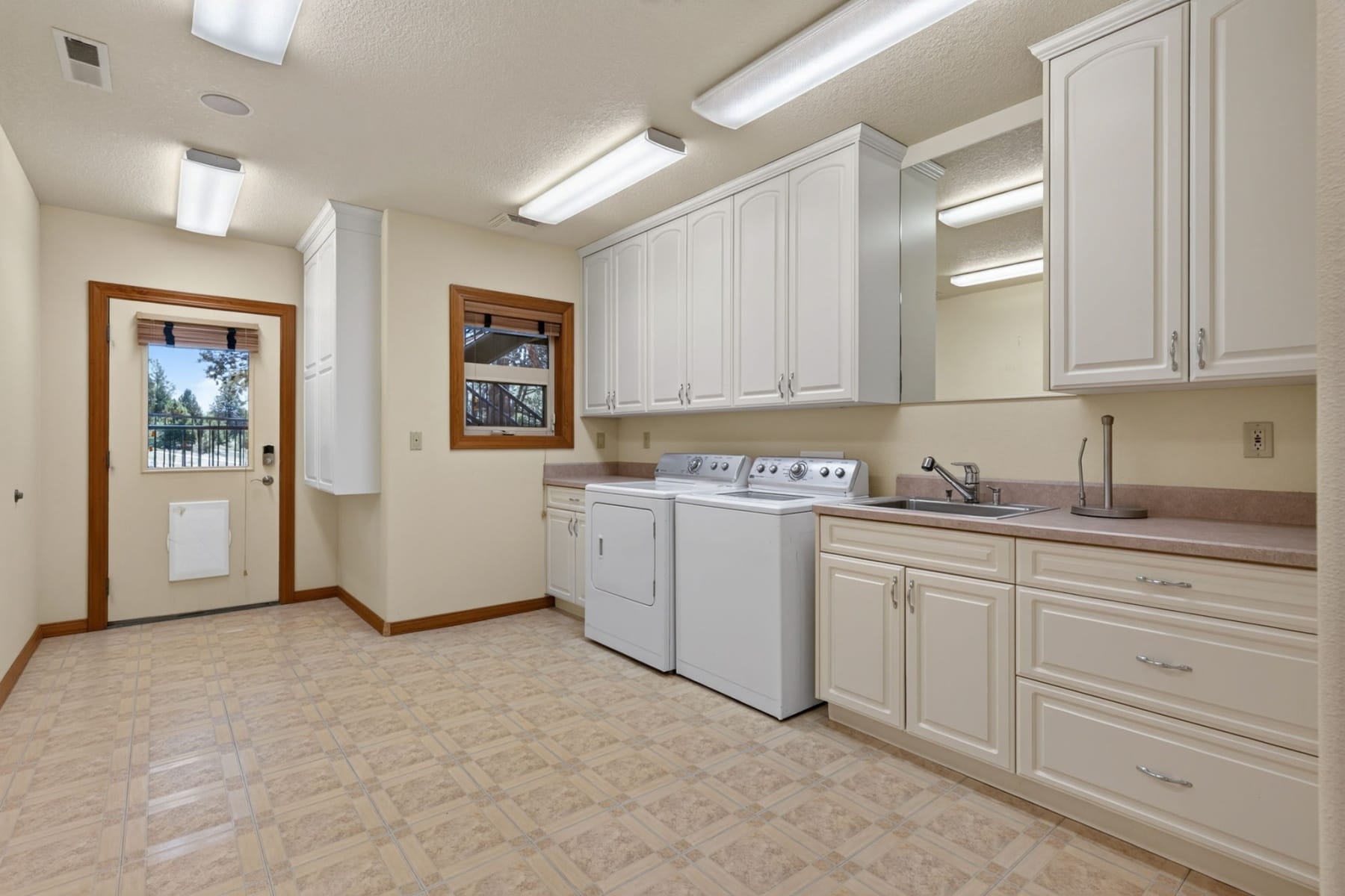  21955 Rickard Road Bend, OR 97702 - 物件實景