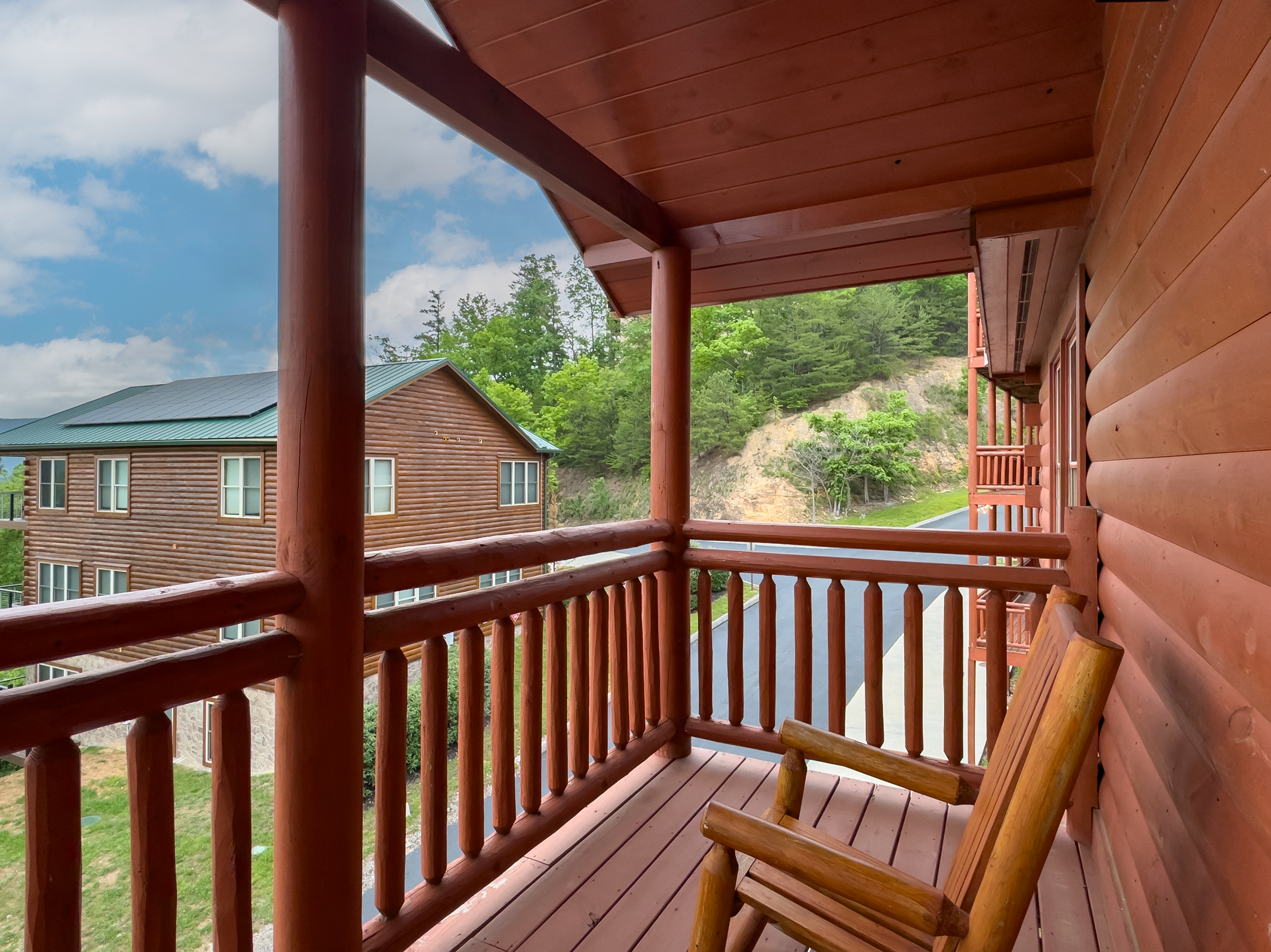 Sevierville, Tennessee, 37862, United States, 6 Bedrooms Bedrooms, ,7 BathroomsBathrooms,Residential,For Sale,1798299