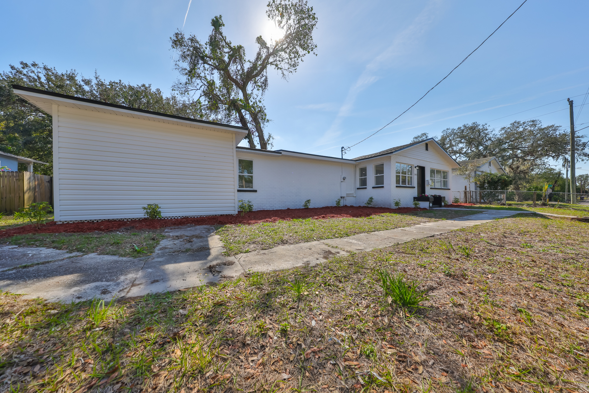 Tampa, Florida, 33603, United States, 5 Bedrooms Bedrooms, ,4 BathroomsBathrooms,Residential,For Sale,1980148