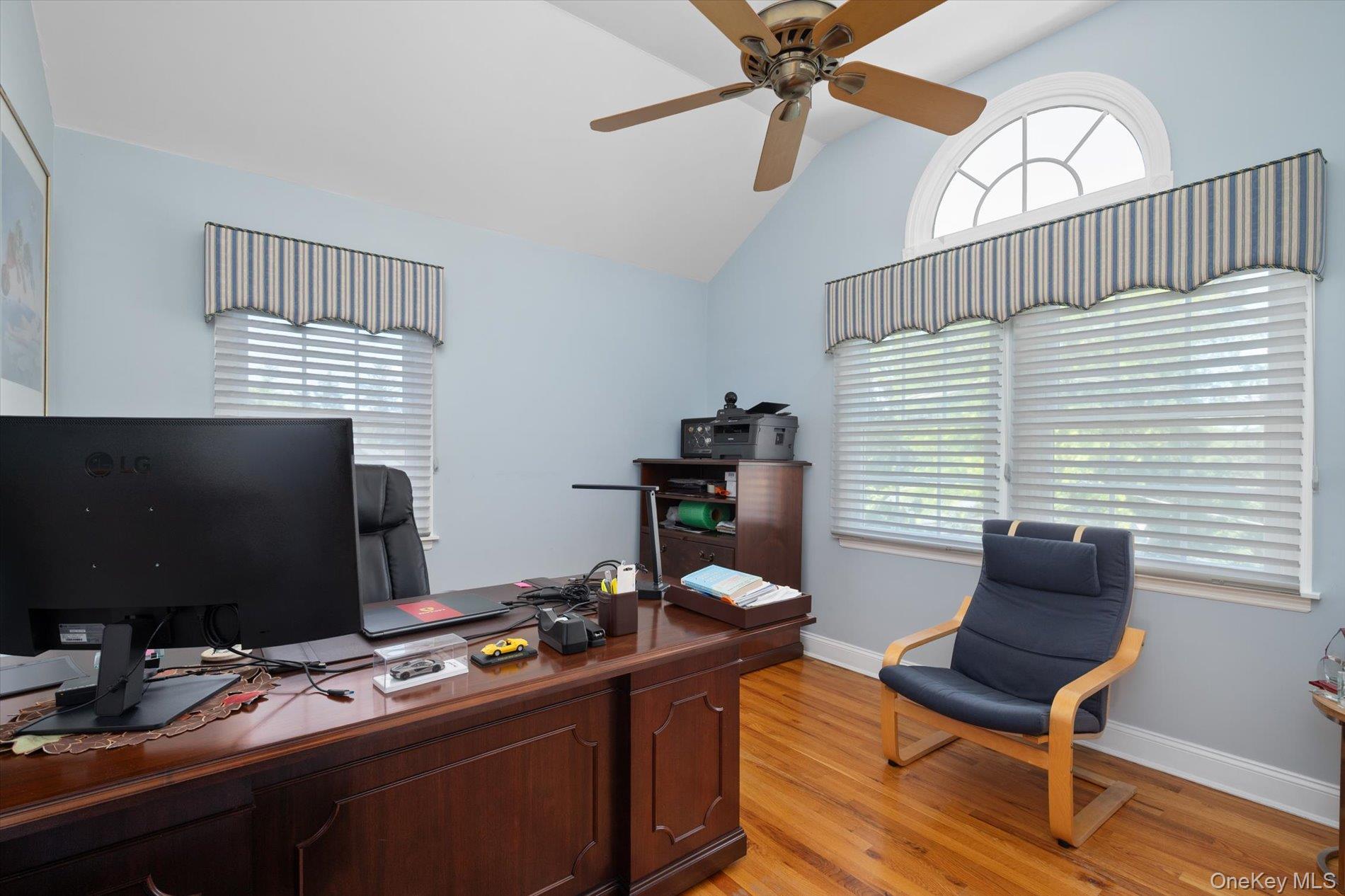  15 Church Street, Roslyn, NY, 11576 - 物件實景