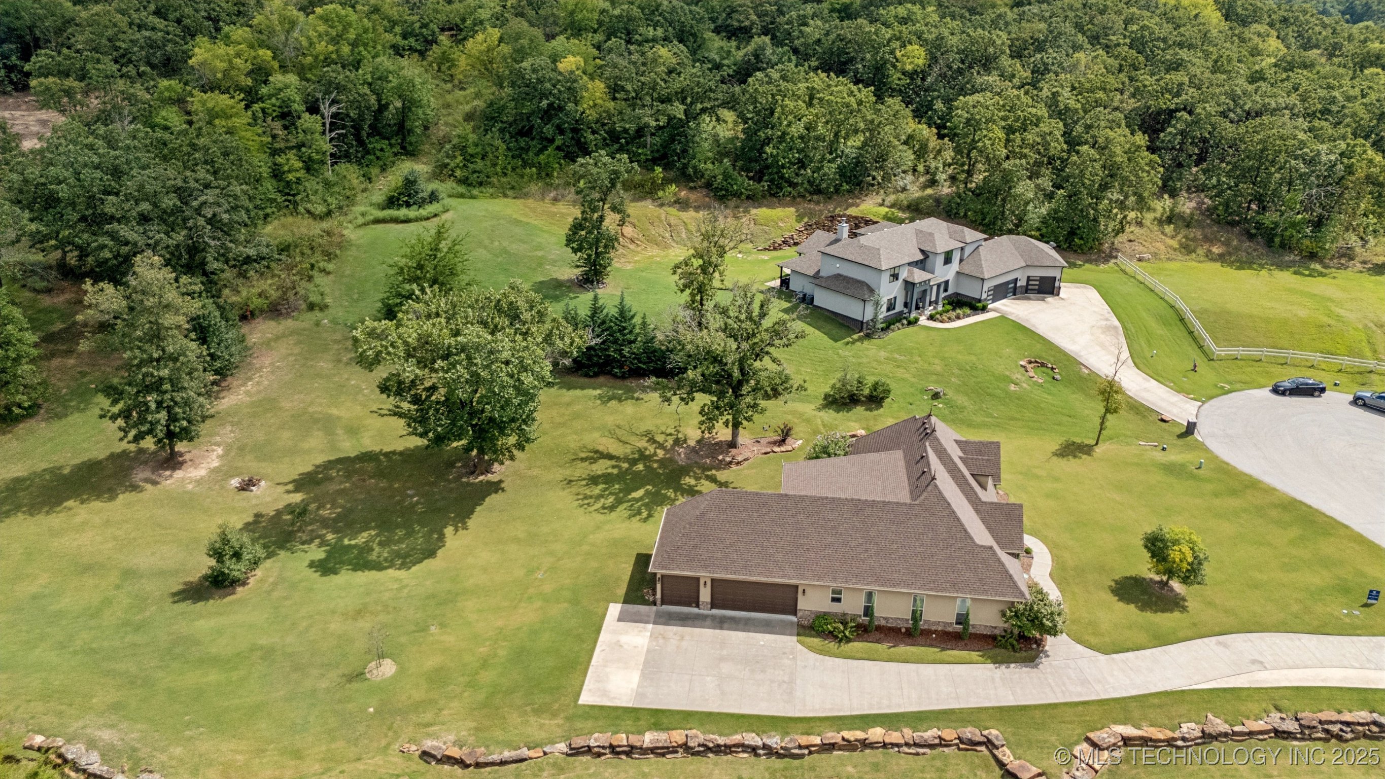 Sapulpa, Oklahoma, 74066, United States, 4 Bedrooms Bedrooms, ,4 BathroomsBathrooms,Residential,For Sale,1940003