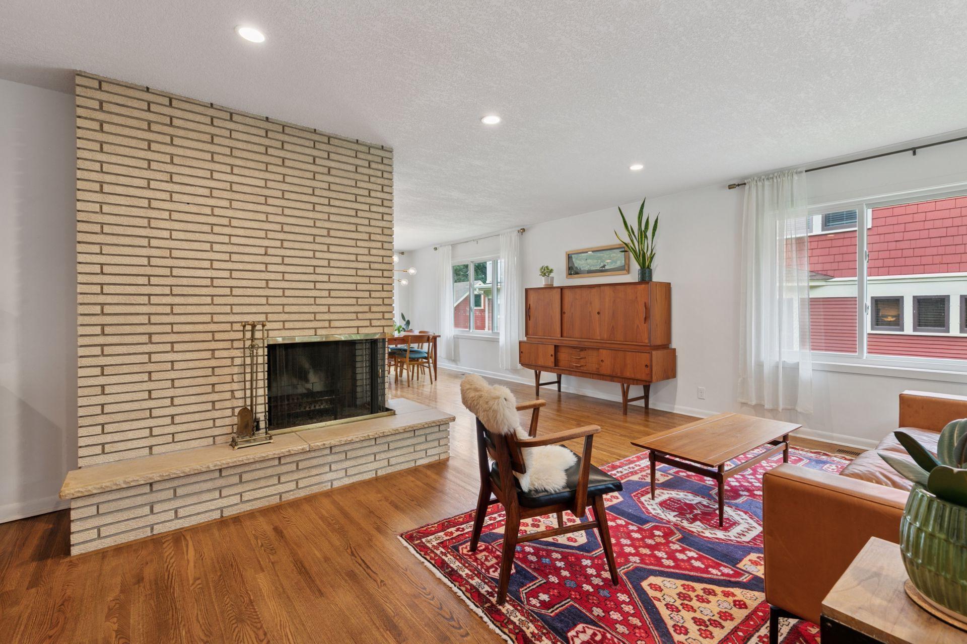 Saint Paul, Minnesota, 55108, United States, 3 Bedrooms Bedrooms, ,1 BathroomBathrooms,Residential,For Sale,1934212