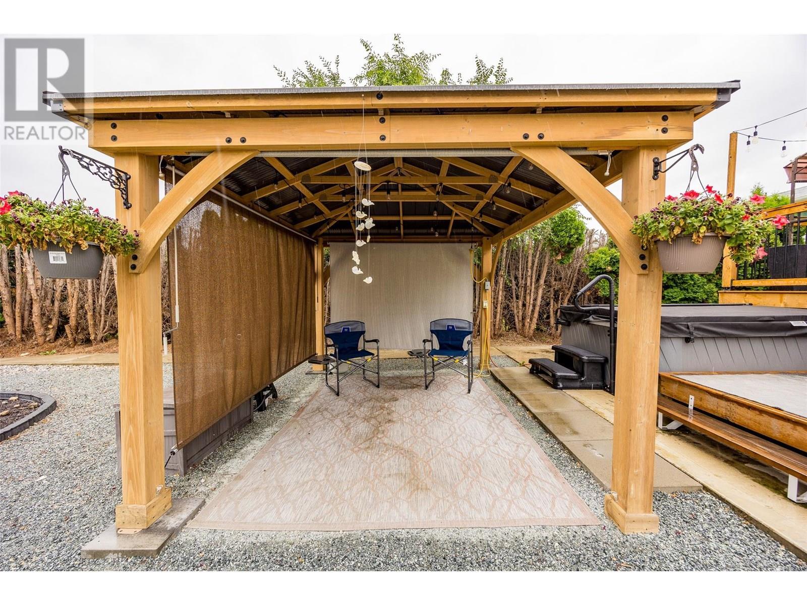 KELOWNA, British Columbia, V1X 5W5, CA, 3 Bedrooms Bedrooms, ,2 BathroomsBathrooms,Residential,For Sale,1950193