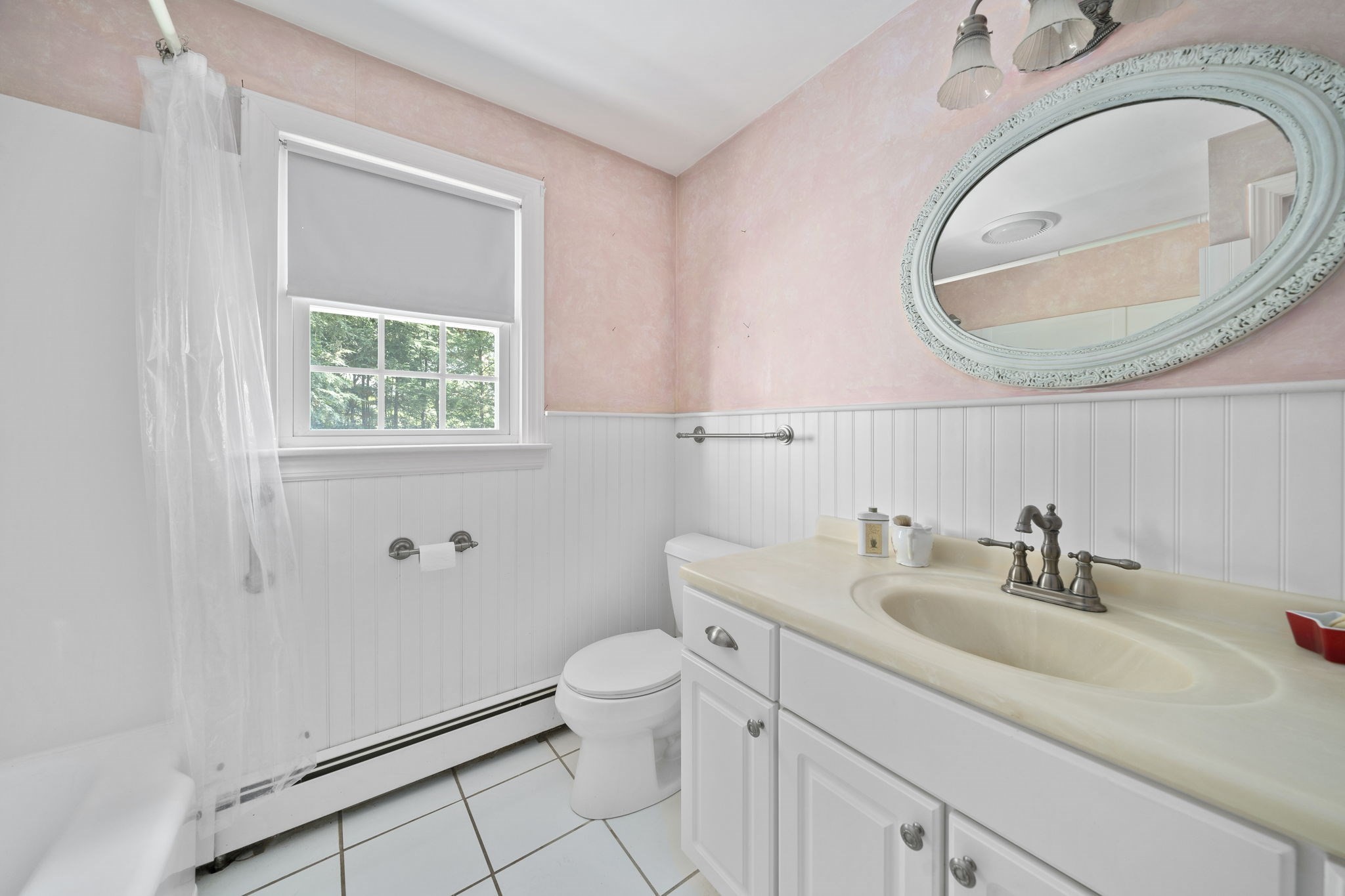 Braintree, Massachusetts, 02184, United States, 2 Bedrooms Bedrooms, ,2 BathroomsBathrooms,Residential,For Sale,1899290