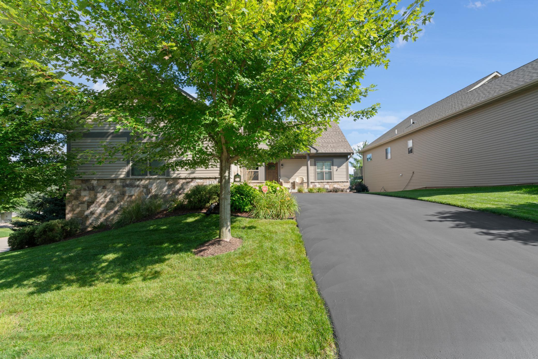 Carver, Minnesota, 55315, United States, 3 Bedrooms Bedrooms, ,2 BathroomsBathrooms,Residential,For Sale,1927494