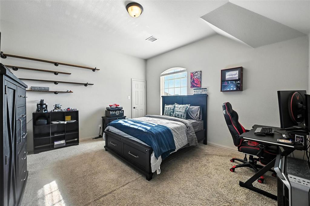 Fort Worth, Texas, 76179, United States, 6 Bedrooms Bedrooms, ,4 BathroomsBathrooms,Residential,For Sale,1906801