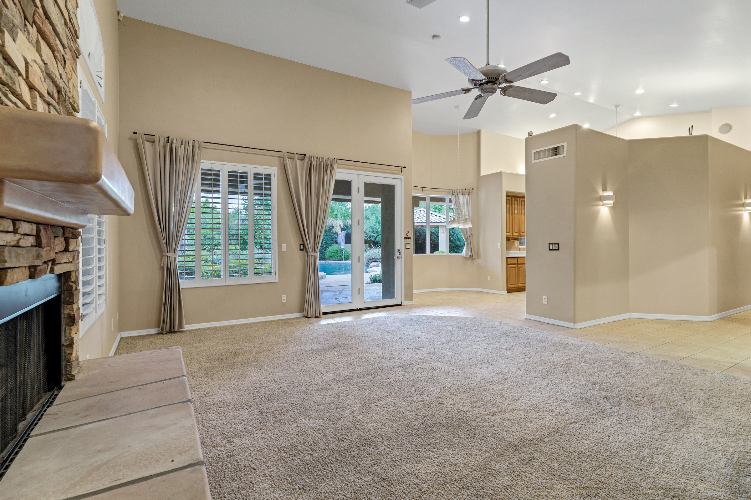 Mesa, Arizona, 85205, United States, 6 Bedrooms Bedrooms, ,3 BathroomsBathrooms,Residential,For Sale,1900615