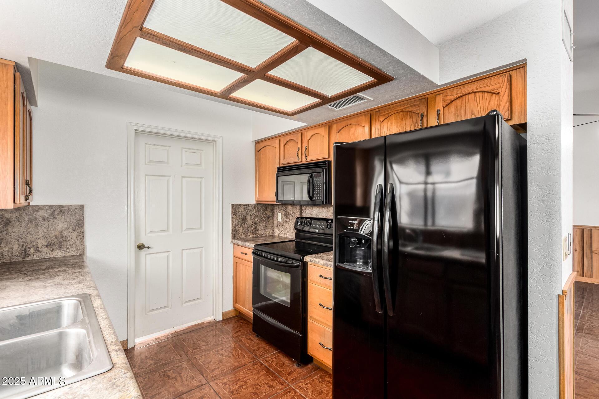 Glendale, Arizona, 85306, United States, 3 Bedrooms Bedrooms, ,3 BathroomsBathrooms,Residential,For Sale,2002867