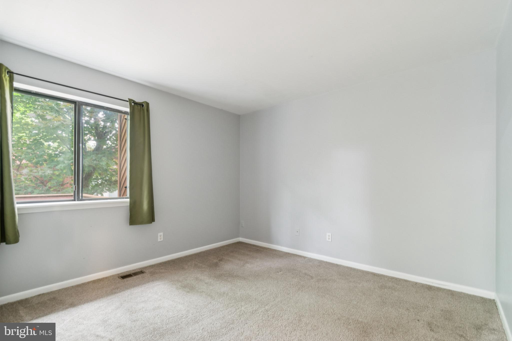 Columbia, Maryland, 21044, United States, 3 Bedrooms Bedrooms, ,3 BathroomsBathrooms,Residential,For Sale,1905608