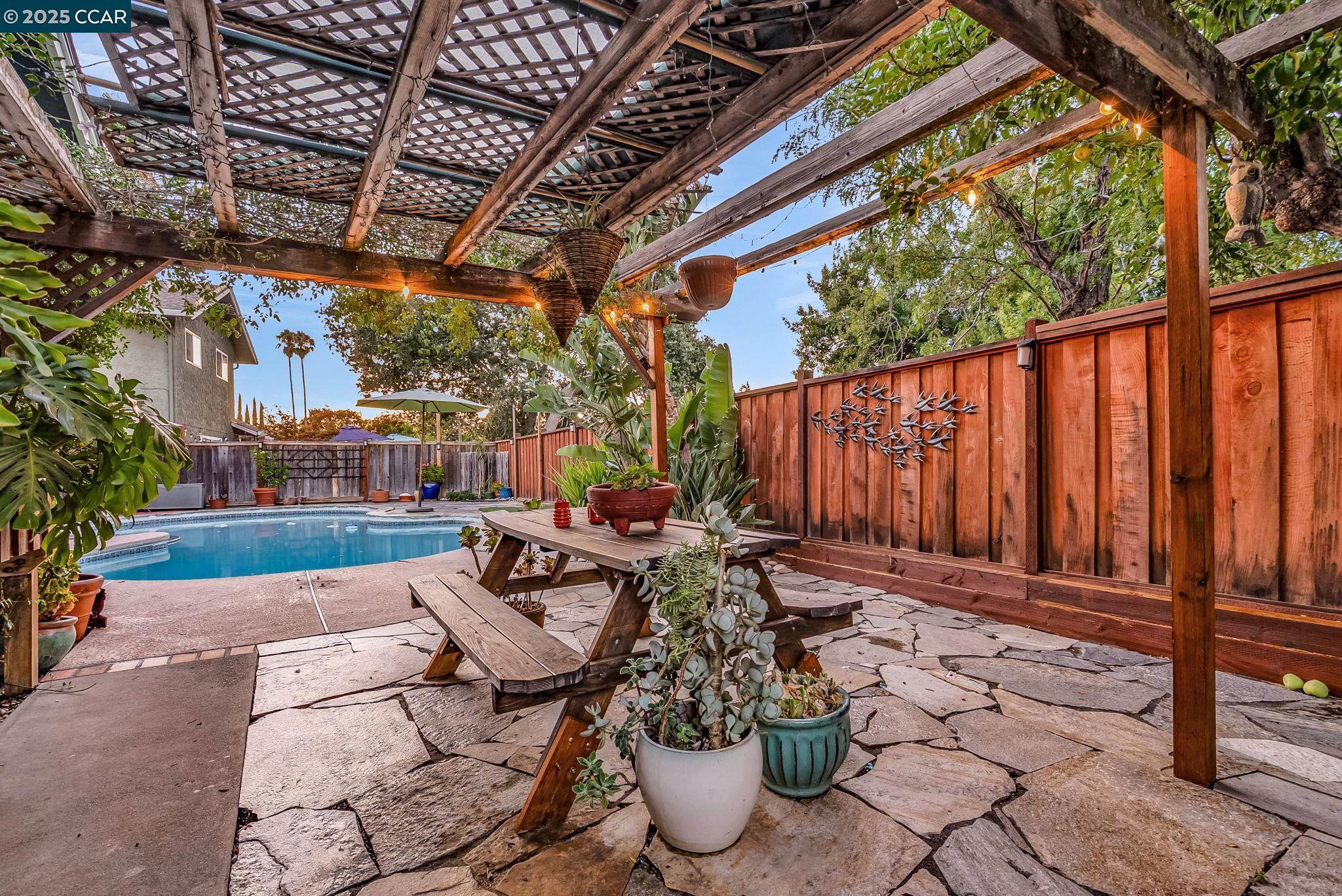 Concord, California, 94521, United States, 4 Bedrooms Bedrooms, ,2 BathroomsBathrooms,Residential,For Sale,1914040