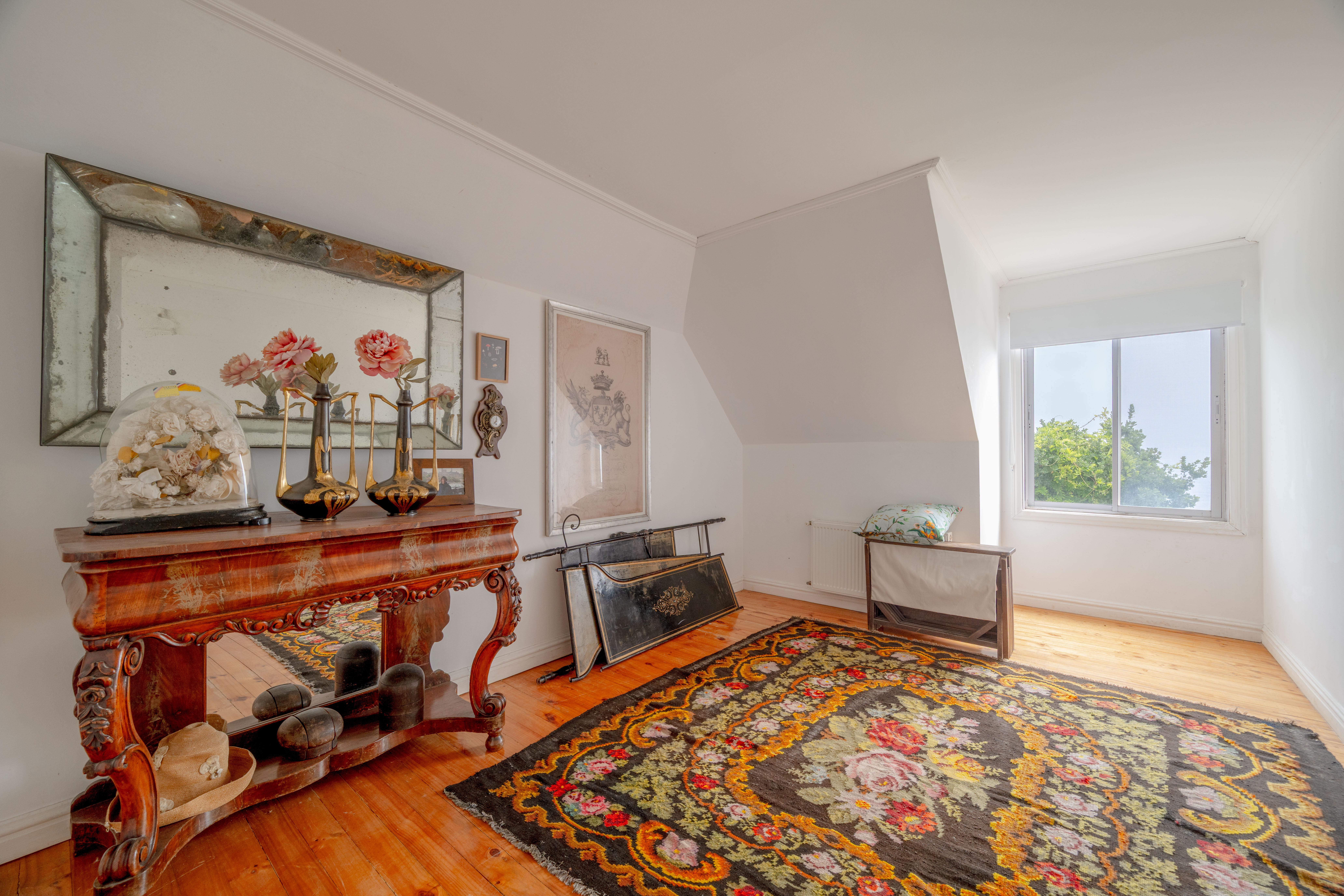  Georgian-style home in El Boldo gated community with ocean views - 物件實景