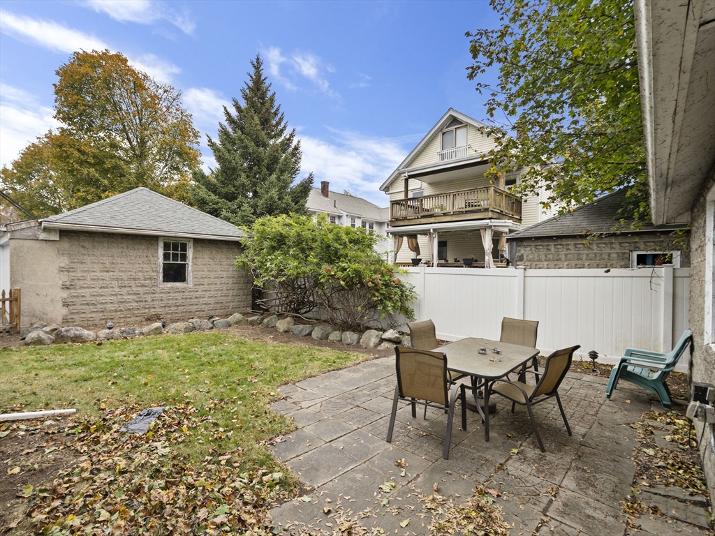 Belmont, Massachusetts, 02478, United States, 3 Bedrooms Bedrooms, ,1 BathroomBathrooms,Residential,For Sale,1988371