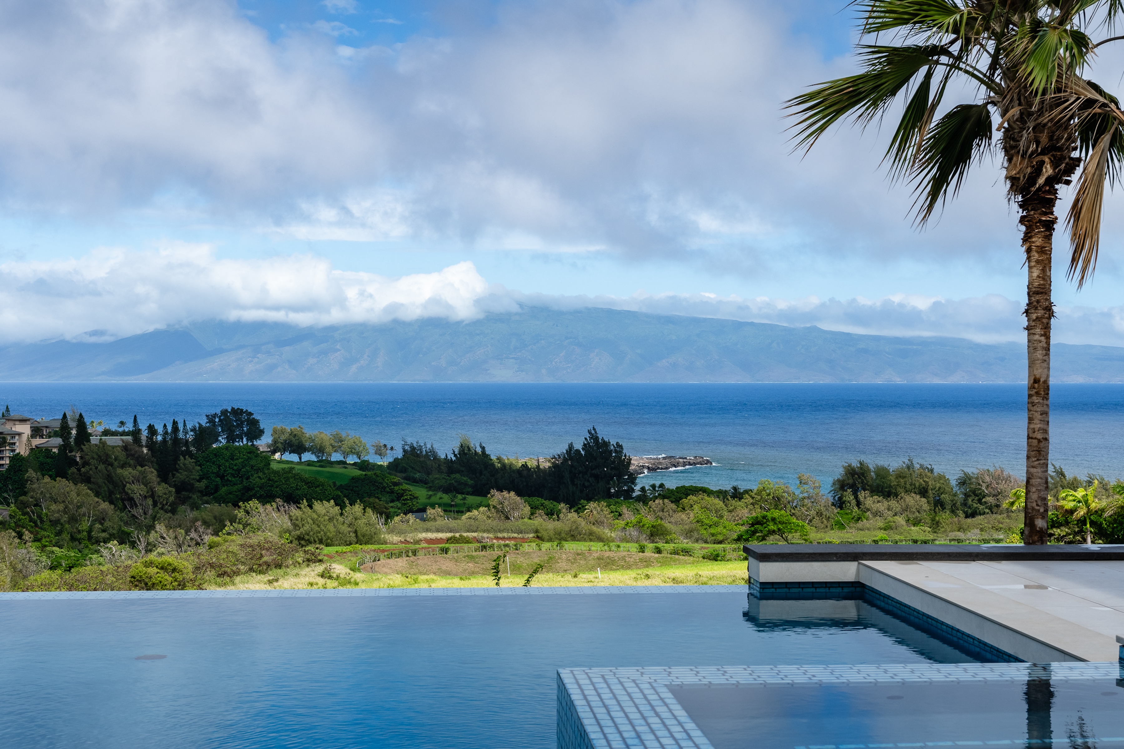  Move-In Ready Luxury: A Masterpiece in Kapalua