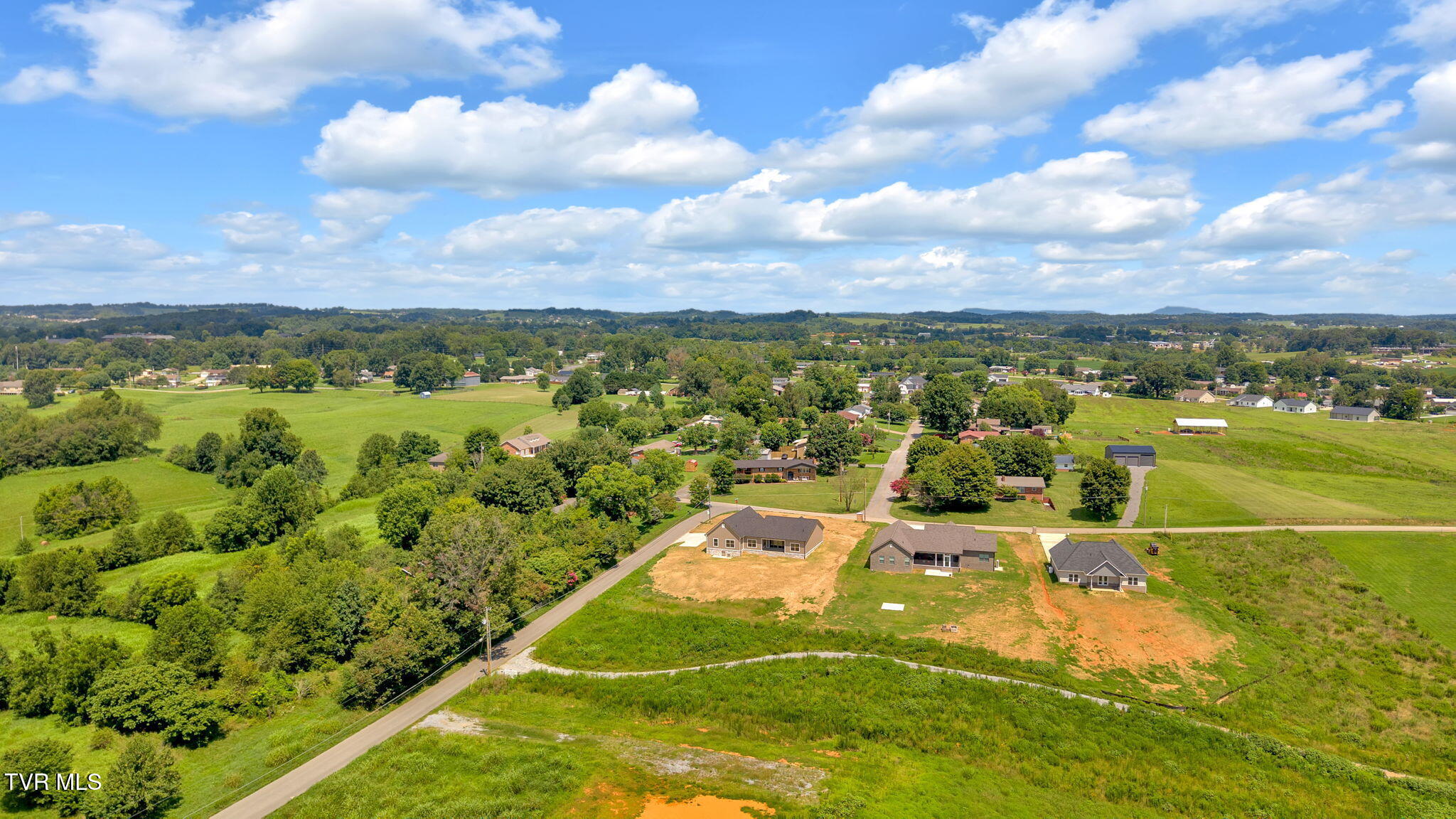 Greeneville, Tennessee, 37745, United States, 3 Bedrooms Bedrooms, ,2 BathroomsBathrooms,Residential,For Sale,1923218