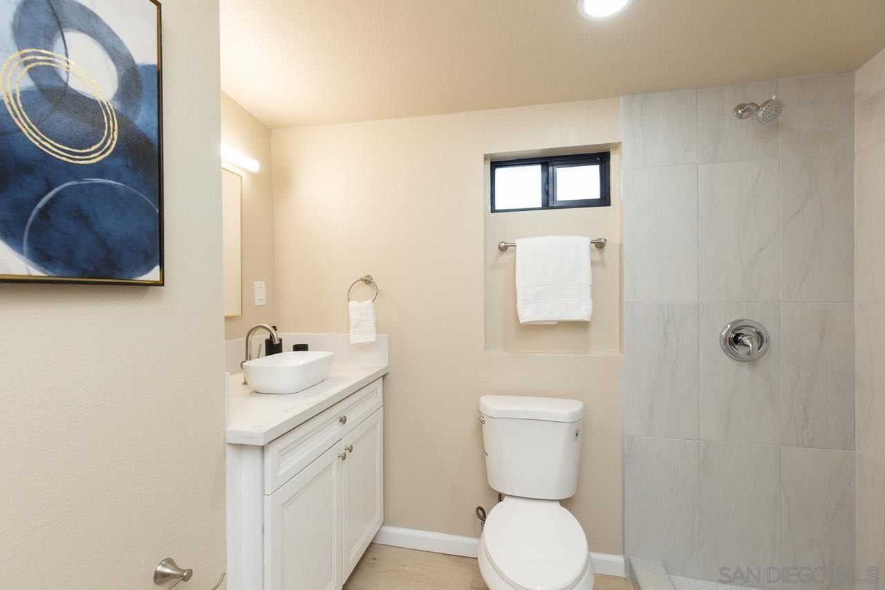 Escondido, California, 92025, United States, 3 Bedrooms Bedrooms, ,2 BathroomsBathrooms,Residential,For Sale,1794262