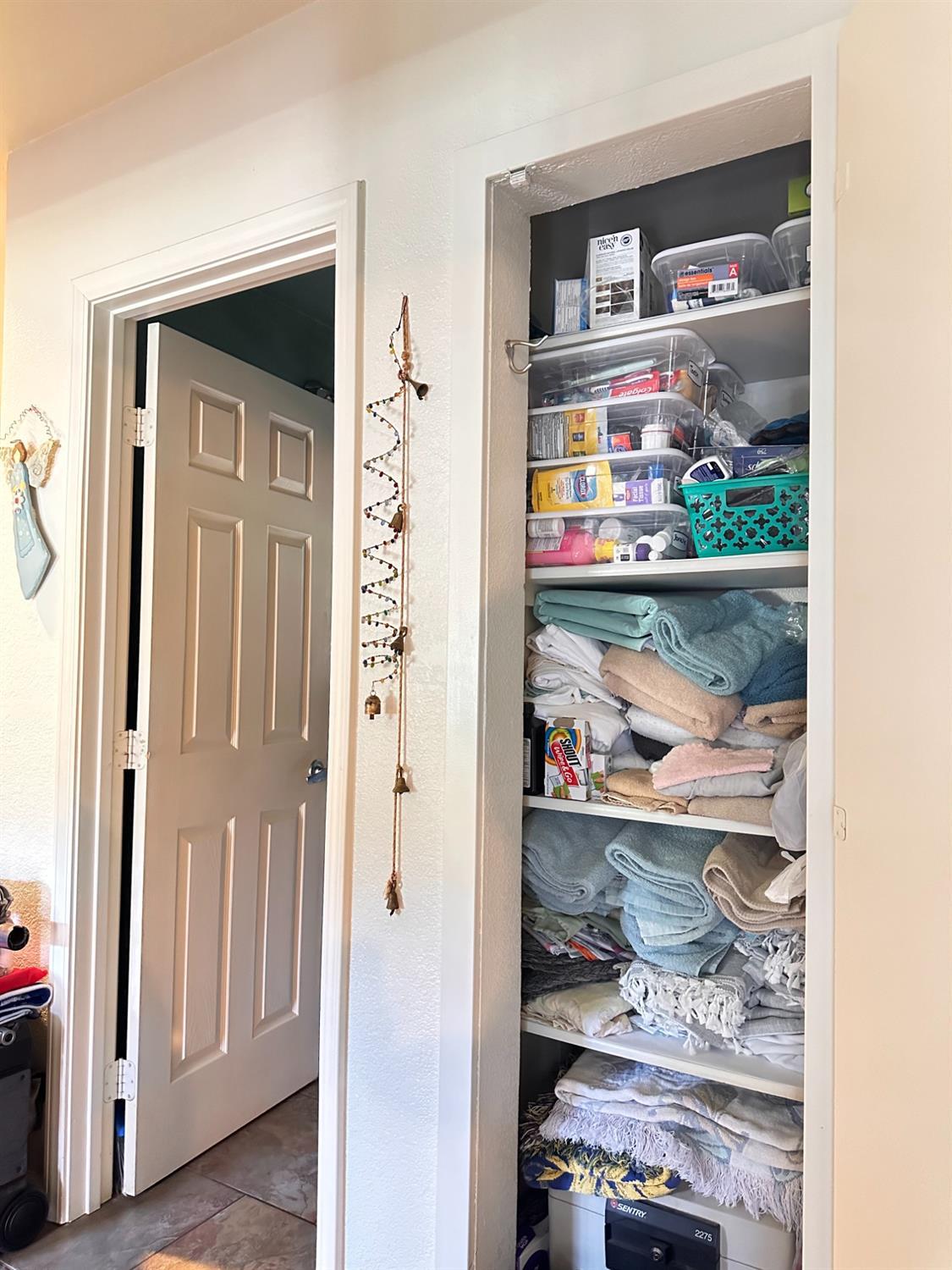 Browns Valley, California, 95918, United States, 5 Bedrooms Bedrooms, ,3 BathroomsBathrooms,Residential,For Sale,2006246