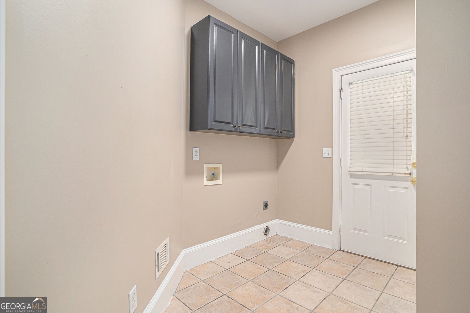 Covington, Georgia, 30014, United States, 5 Bedrooms Bedrooms, ,5 BathroomsBathrooms,Residential,For Sale,1953345