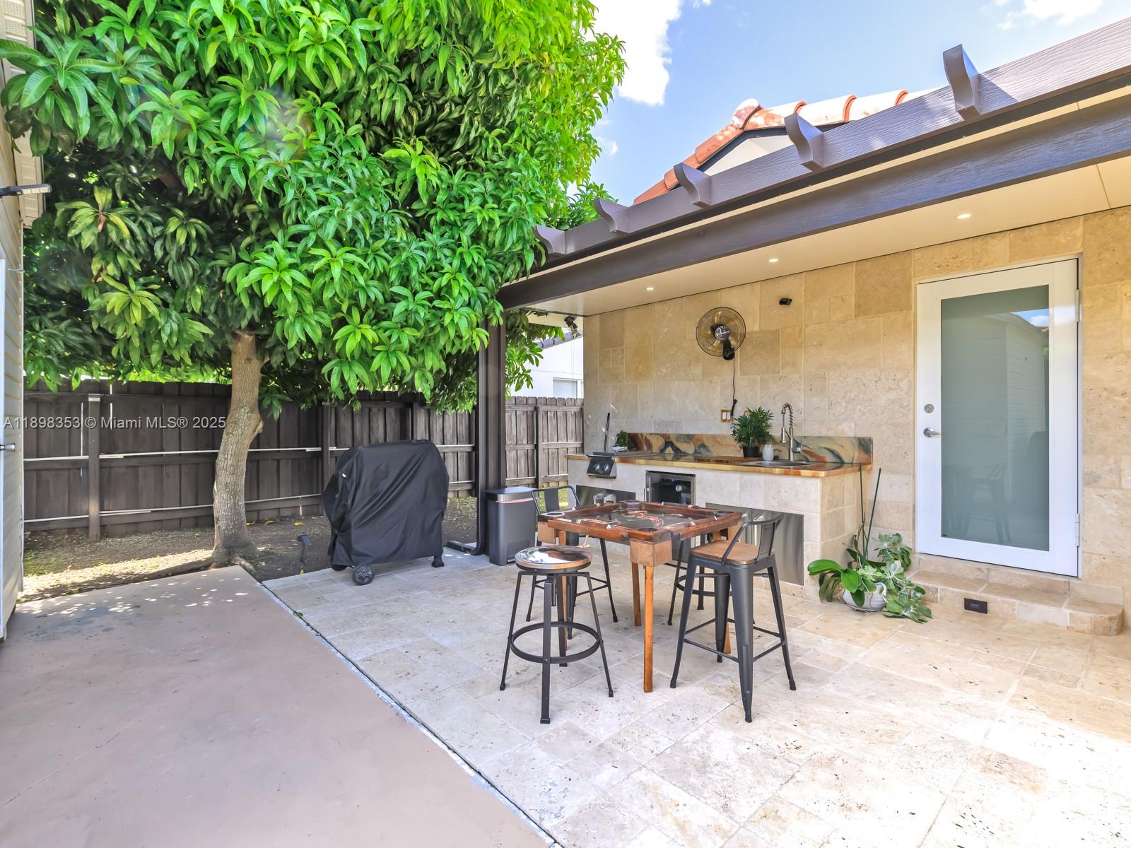 Miami, Florida, 33175, United States, 4 Bedrooms Bedrooms, ,2 BathroomsBathrooms,Residential,For Sale,1979447