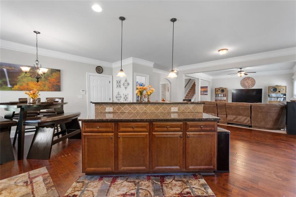 Loganville, Georgia, 30052, United States, 6 Bedrooms Bedrooms, ,5 BathroomsBathrooms,Residential,For Sale,1925493