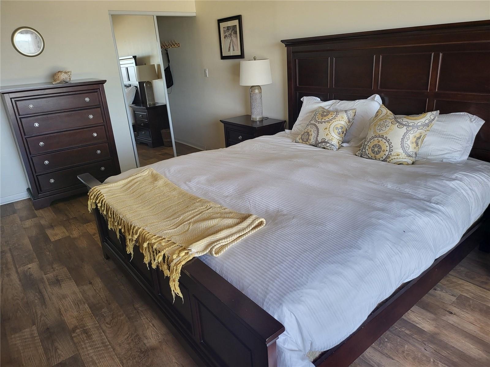 CLEARWATER BEACH, Florida, 33767, United States, 2 Bedrooms Bedrooms, ,2 BathroomsBathrooms,Residential,For Sale,1982675