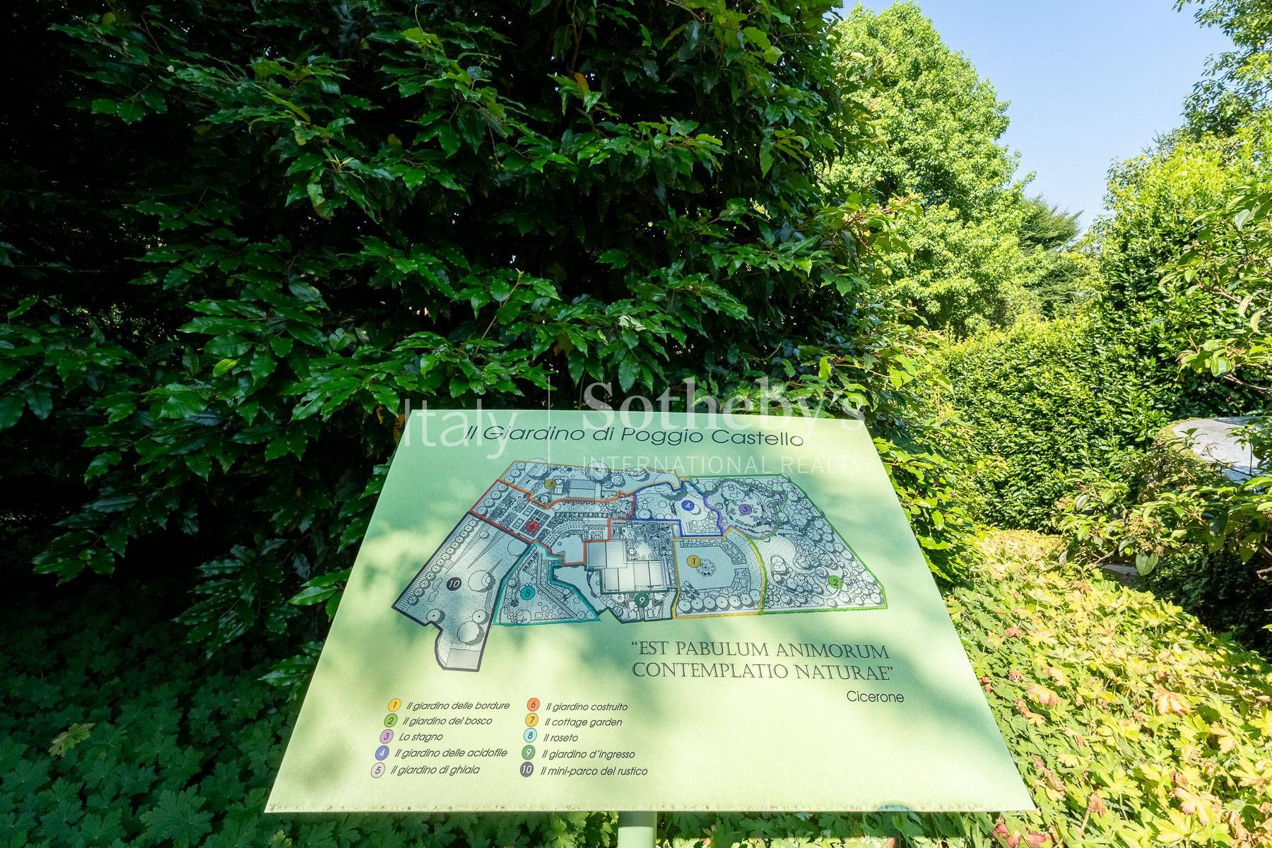  Prestigious residence with a magnificent landscaped garden. - 物件實景