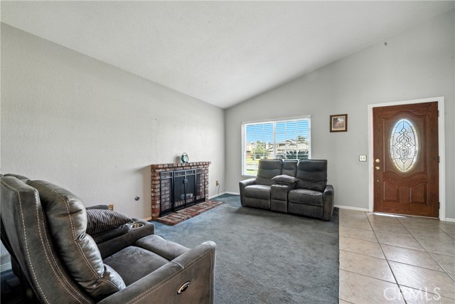 Jurupa Valley, California, 91752, United States, 3 Bedrooms Bedrooms, ,2 BathroomsBathrooms,Residential,For Sale,1931342