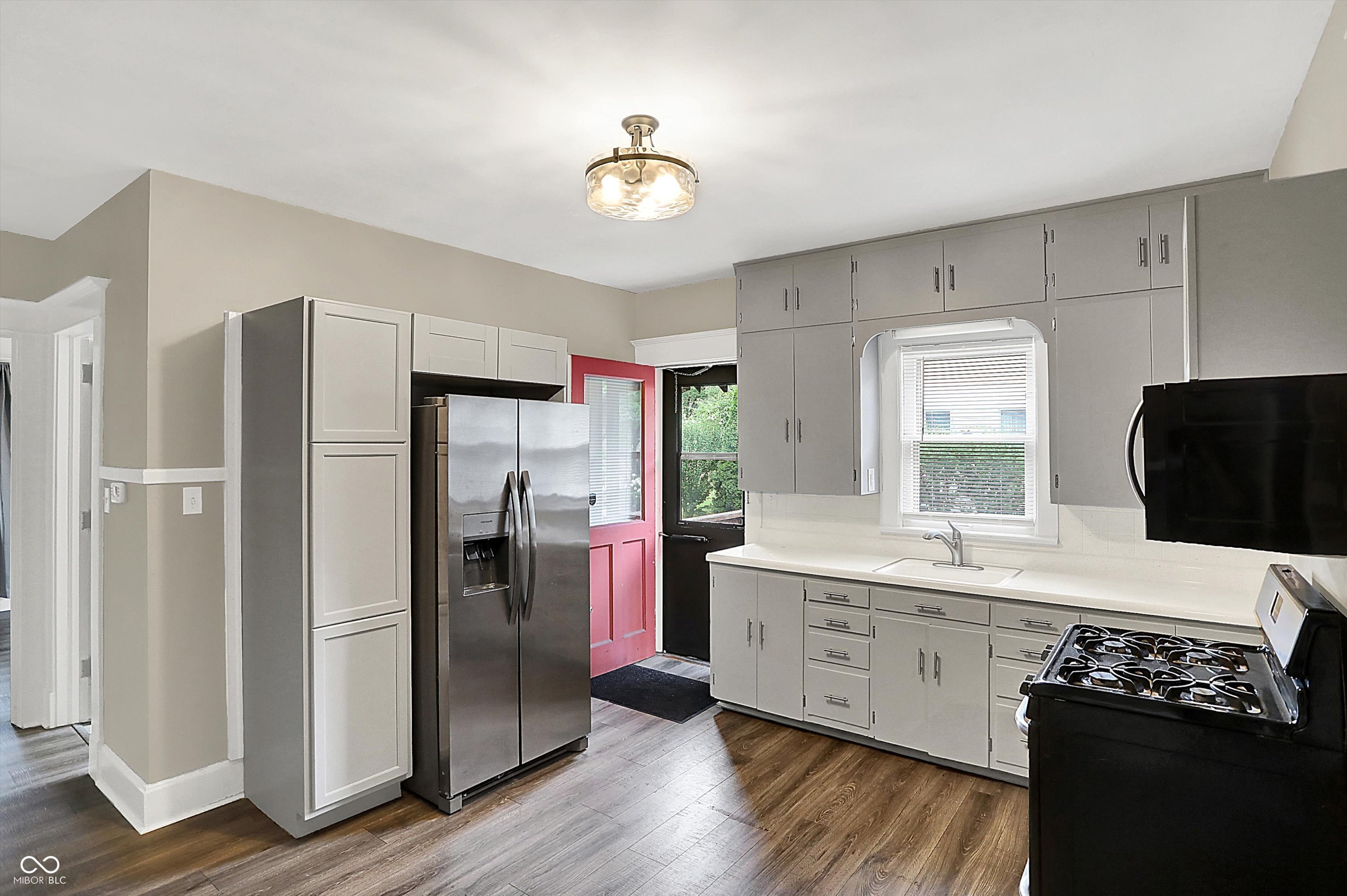 Indianapolis, Indiana, 46201, United States, ,Residential,For Sale,1893687