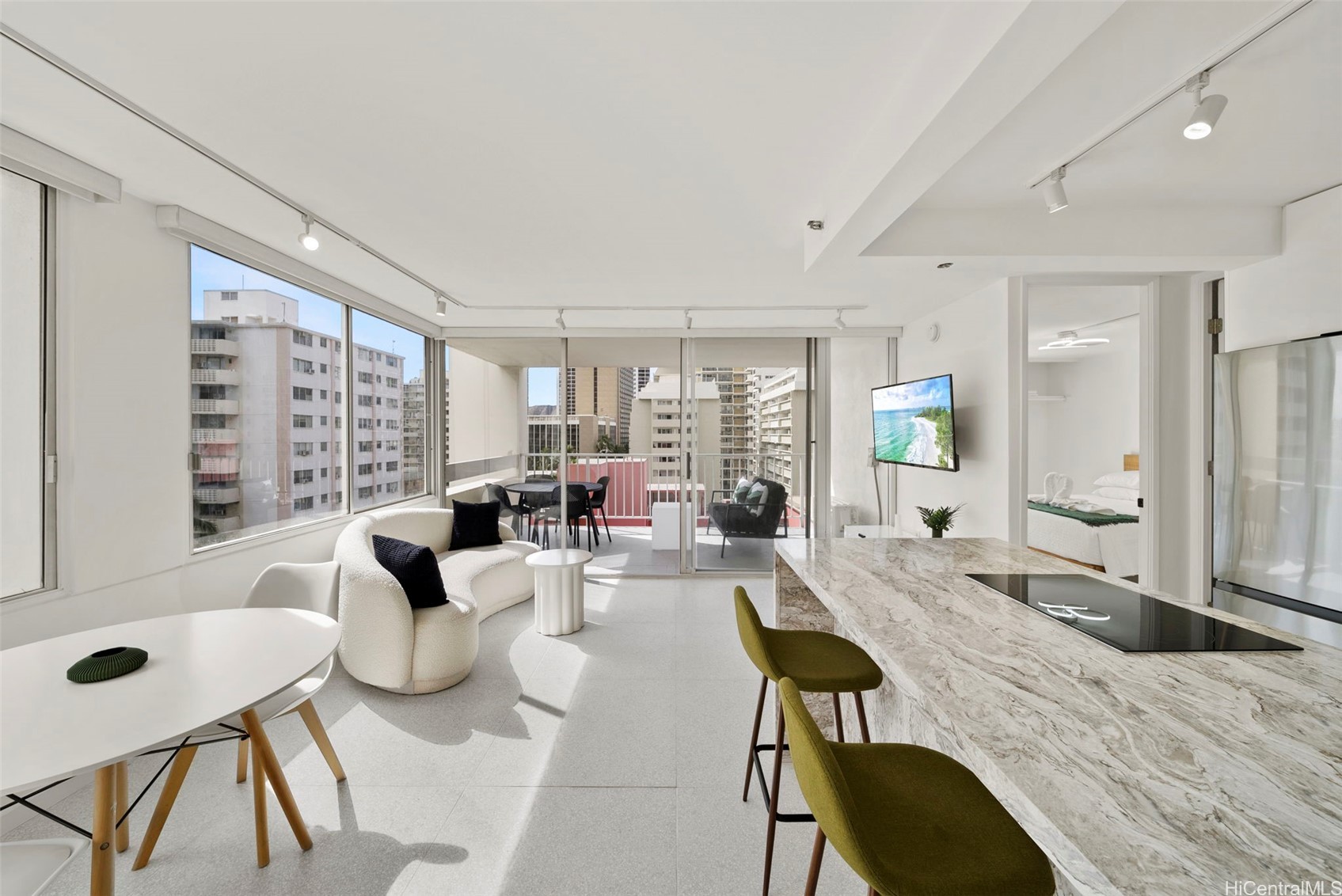 Honolulu, Hawaii, 96815, United States, 1 Bedroom Bedrooms, ,1 BathroomBathrooms,Residential,For Sale,1917865