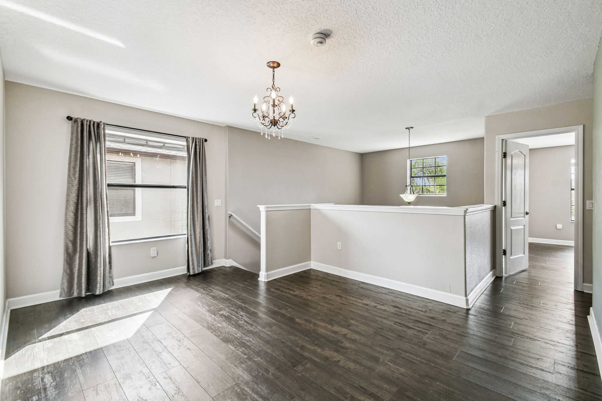 New Port Richey, Florida, 34655, United States, 6 Bedrooms Bedrooms, ,4 BathroomsBathrooms,Residential,For Sale,1980137