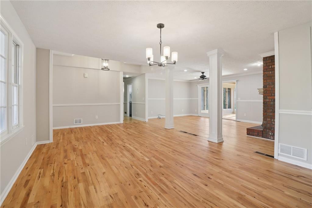 Smyrna, Georgia, 30082, United States, 6 Bedrooms Bedrooms, ,3 BathroomsBathrooms,Residential,For Sale,2002854