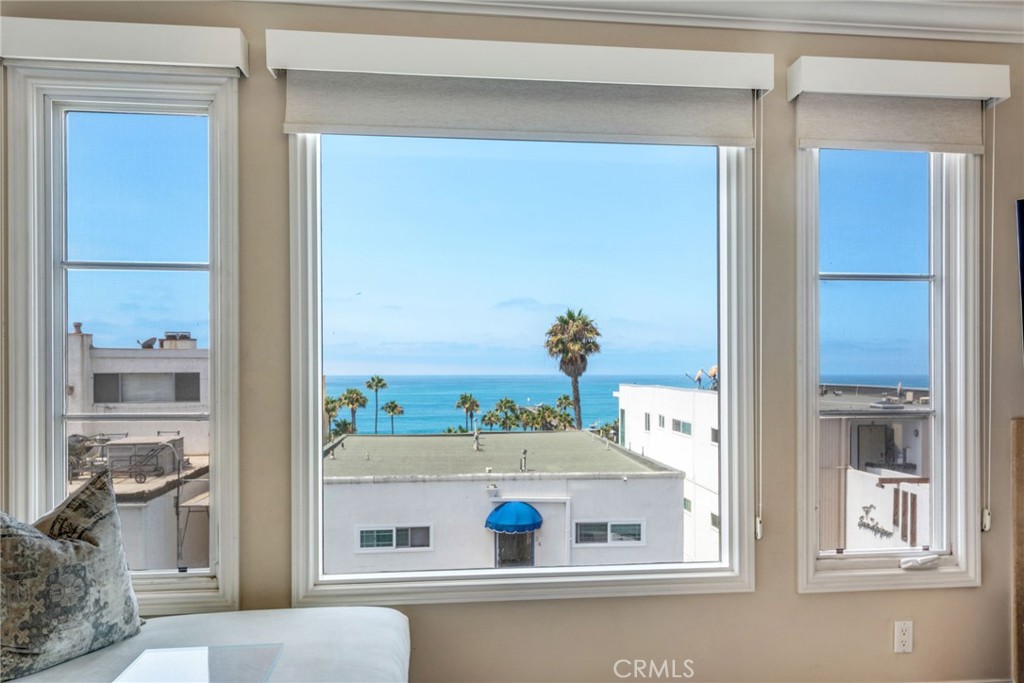 San Clemente, California, 92672, United States, 2 Bedrooms Bedrooms, ,3 BathroomsBathrooms,Residential,For Sale,1927203
