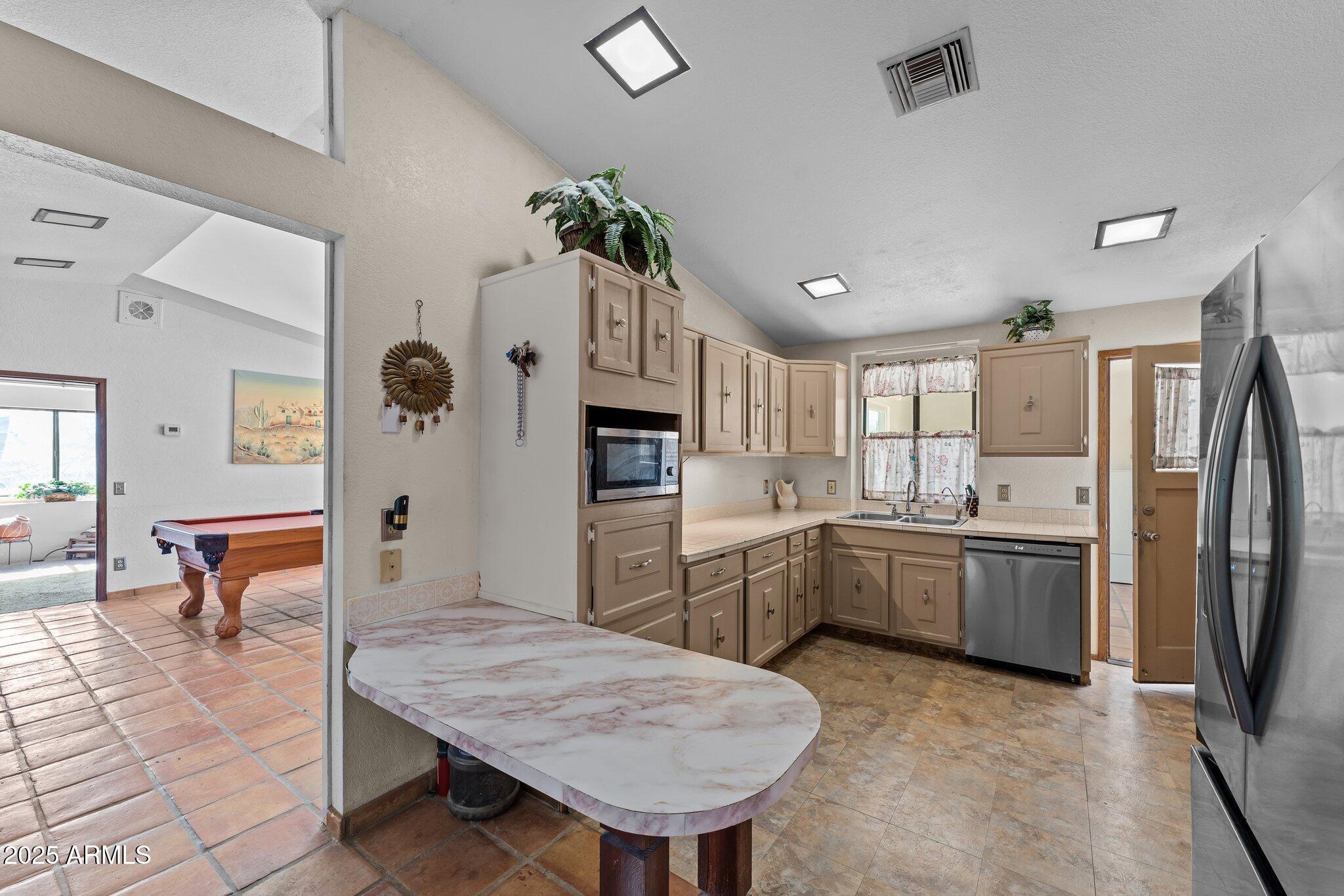 Wickenburg, Arizona, 85390, United States, 4 Bedrooms Bedrooms, ,4 BathroomsBathrooms,Residential,For Sale,1974877