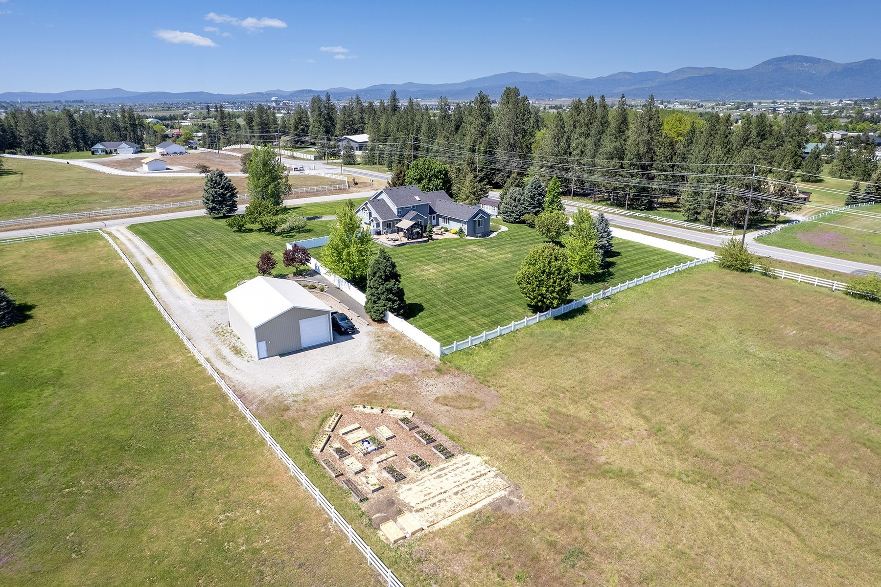  Gorgeous Acreage Estate - 物件實景