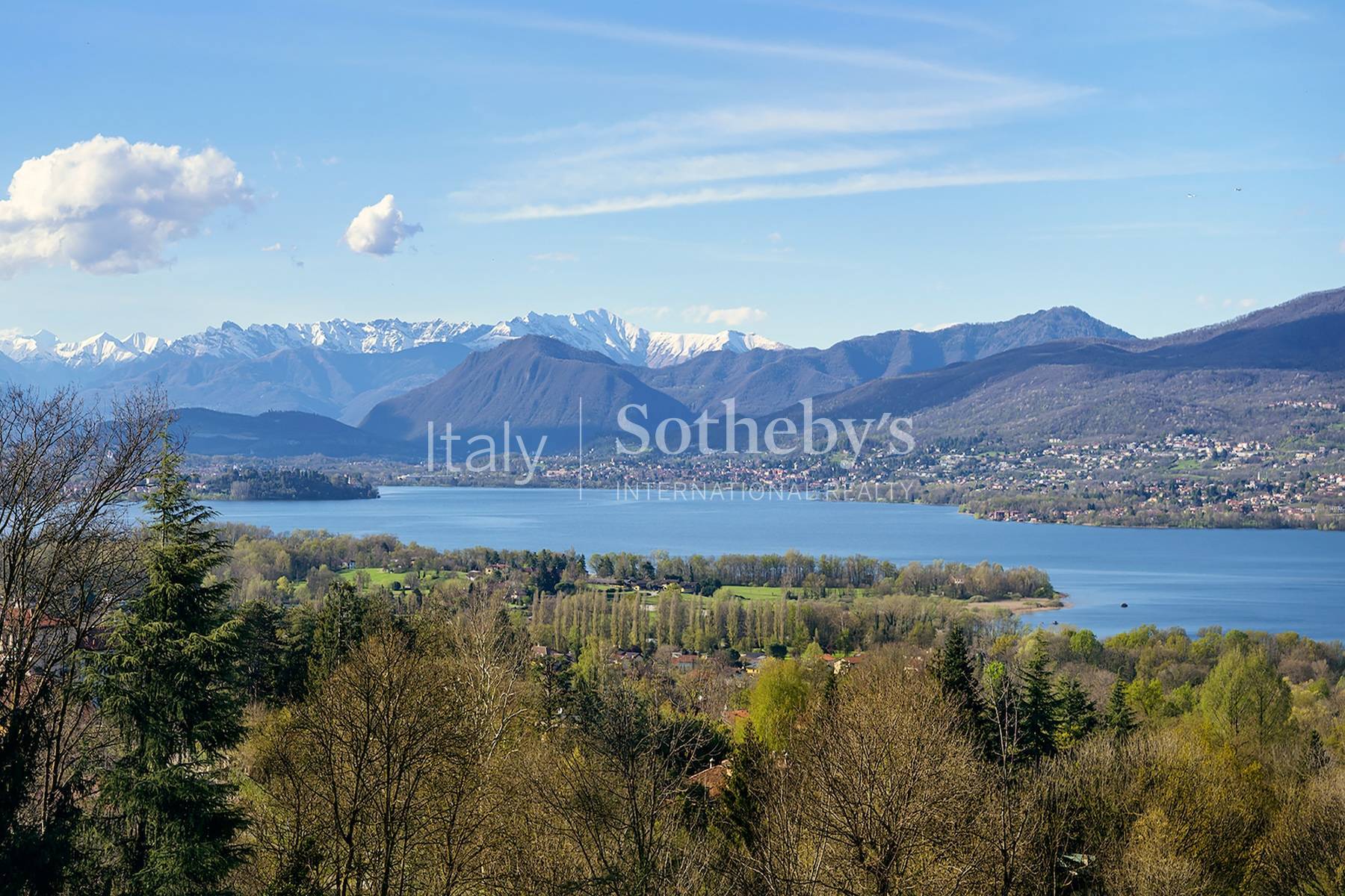  Inviting 1960s villa overlooking Lake Varese - 物件實景