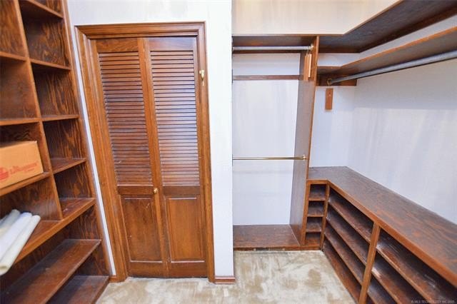 Tahlequah, Oklahoma, 74464, United States, 4 Bedrooms Bedrooms, ,4 BathroomsBathrooms,Residential,For Sale,1975818