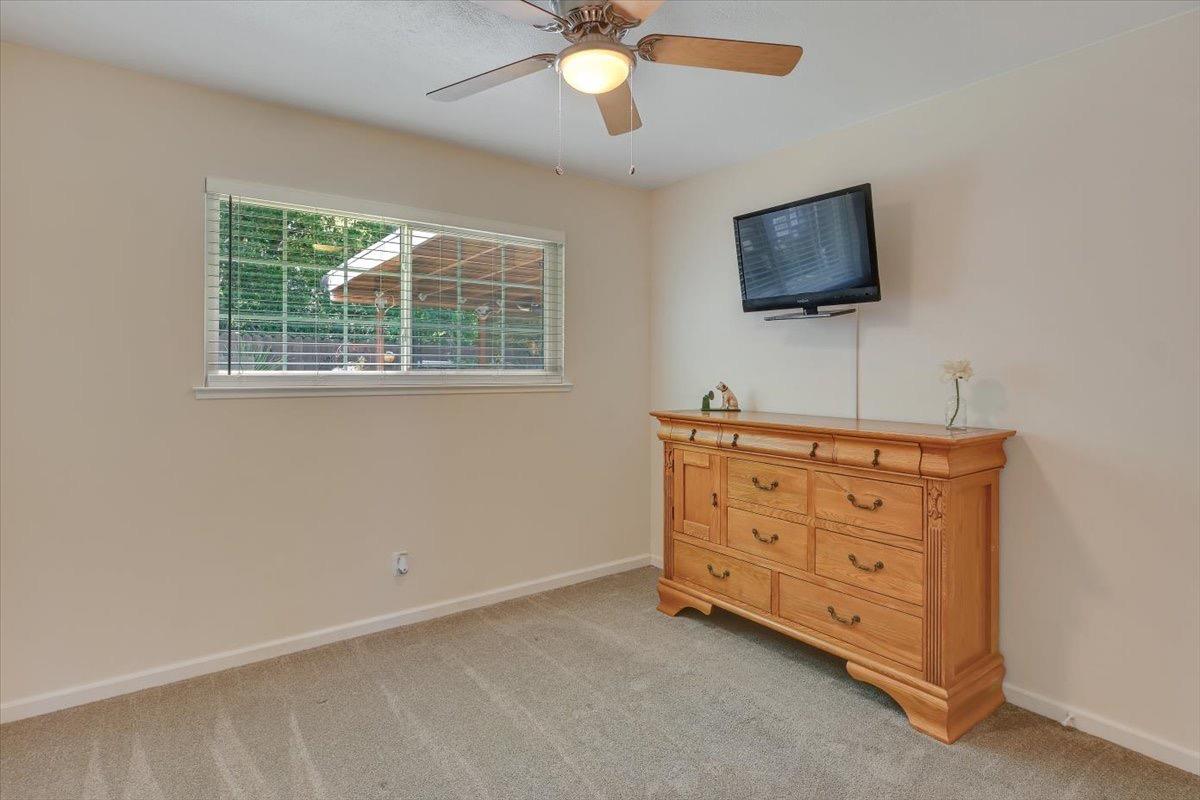 Orangevale, California, 95662, United States, 4 Bedrooms Bedrooms, ,2 BathroomsBathrooms,Residential,For Sale,1795396
