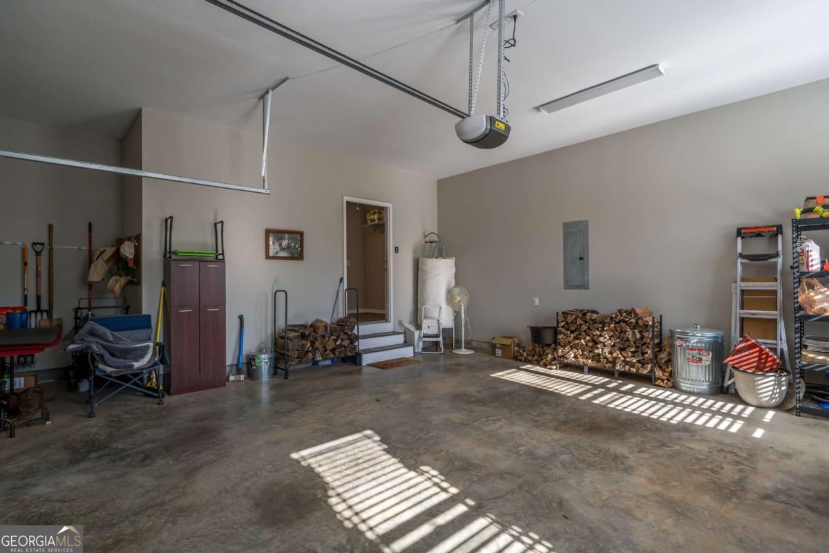 Ellijay, Georgia, 30536, United States, 3 Bedrooms Bedrooms, ,2 BathroomsBathrooms,Residential,For Sale,2013389