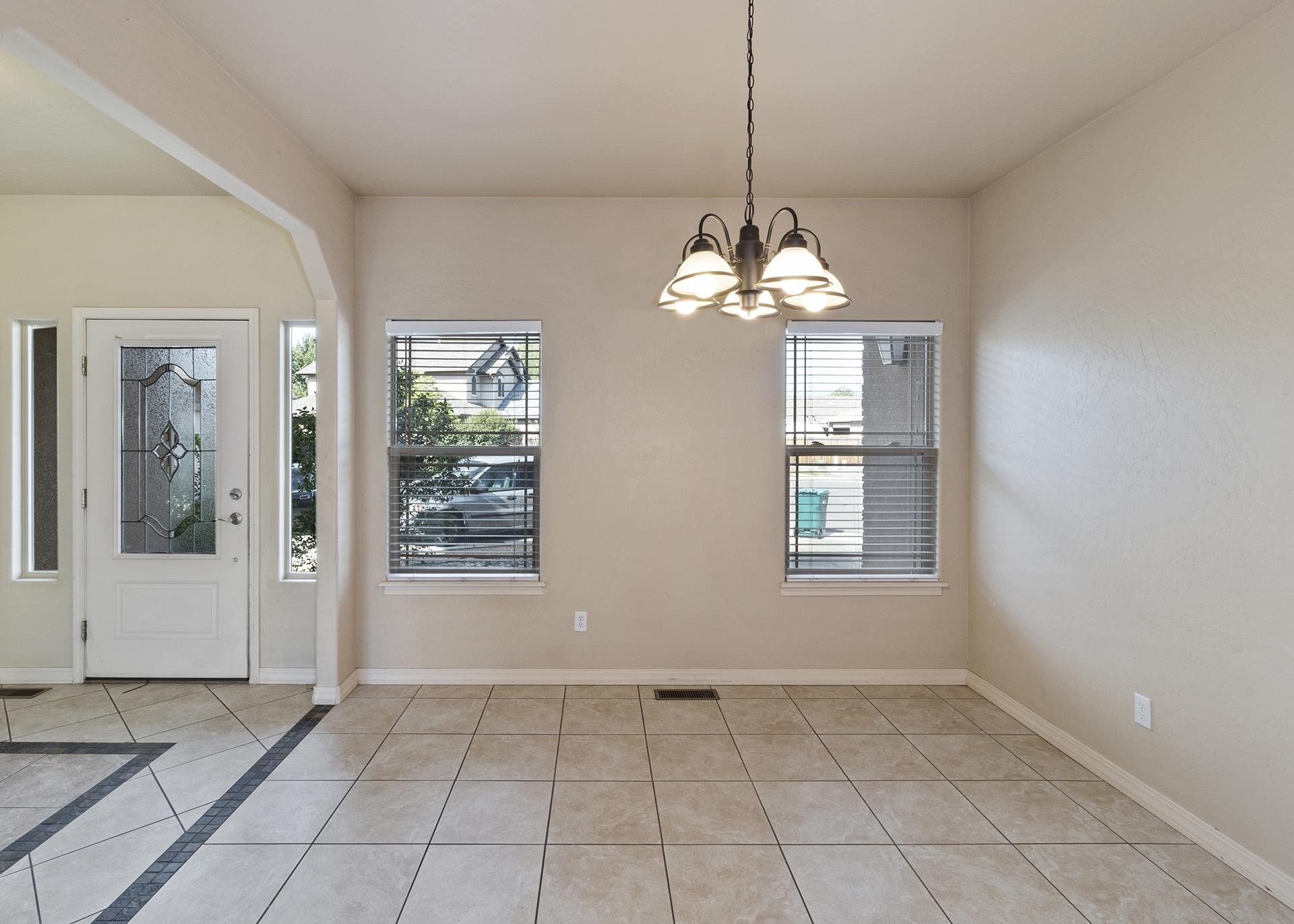 Fruita, Colorado, 81521, United States, 5 Bedrooms Bedrooms, ,3 BathroomsBathrooms,Residential,For Sale,1982065