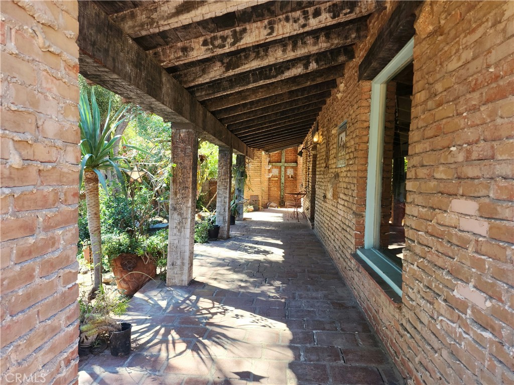 Riverside, California, 92501, United States, 4 Bedrooms Bedrooms, ,2 BathroomsBathrooms,Residential,For Sale,1966223