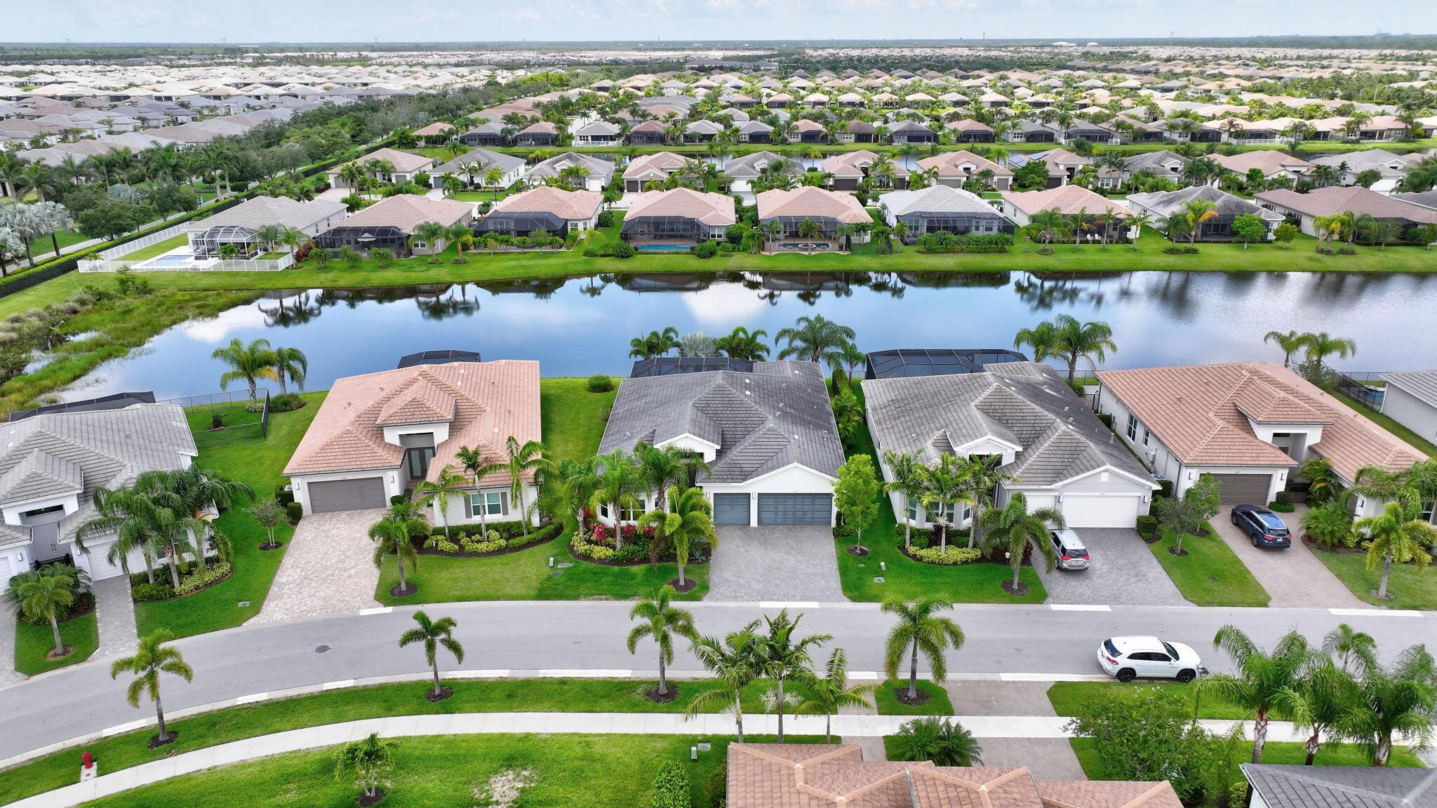 Port St Lucie, Florida, 34987, United States, 3 Bedrooms Bedrooms, ,4 BathroomsBathrooms,Residential,For Sale,1905739