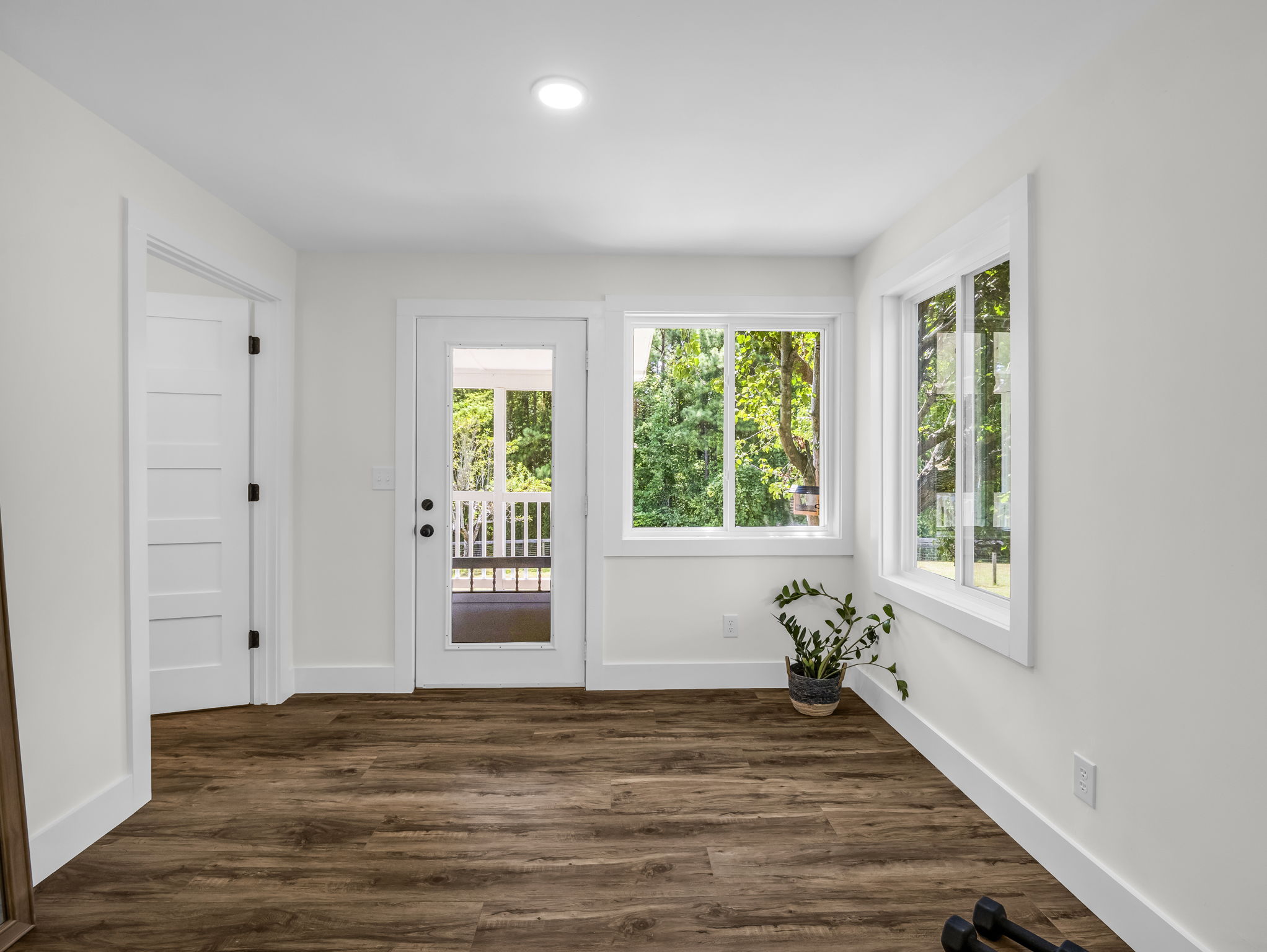 Tryon, North Carolina, 28782, United States, 3 Bedrooms Bedrooms, ,2 BathroomsBathrooms,Residential,For Sale,1927809