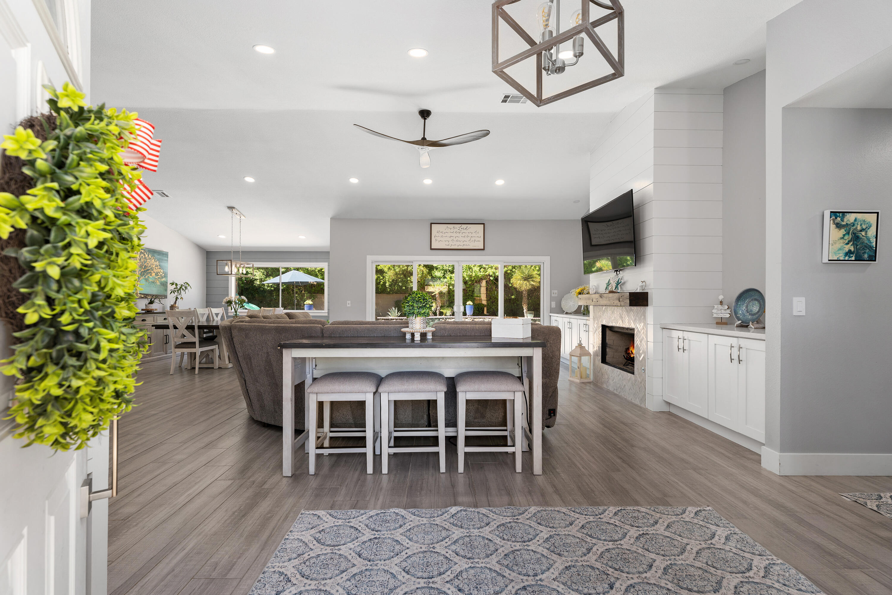 Palm Desert, California, 92211, United States, 4 Bedrooms Bedrooms, ,3 BathroomsBathrooms,Residential,For Sale,1938819
